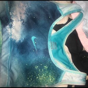 nike pro bra
